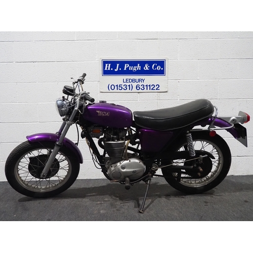 996 - BSA B50 motorcycle. 499cc. c.1972
Frame No. HE14691
Engine No. HE14691
This bike will need light rec... 
