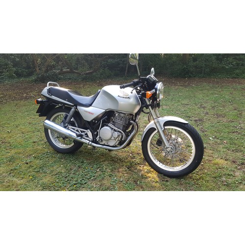 896 - Honda XBR 500S-J. 1989. 498cc. 
Frame no. PC 157100198 
Engine no. PC 157E 100198 
UK supplied bike.... 