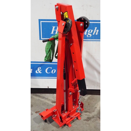 1090 - Clarke 1 tonne engine hoist