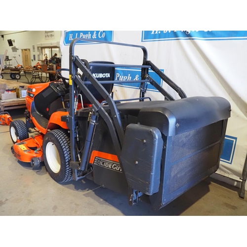 1057 - Kubota G21 HD diesel ride on mower with high tip grass box. 2005 model with only 806 hours