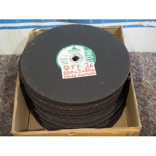 1132 - Stone cutting discs 300mm x 3mm with 20mm centre - 36