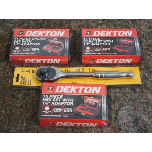 1198 - Set of spline, torx, hex keys and ratchet