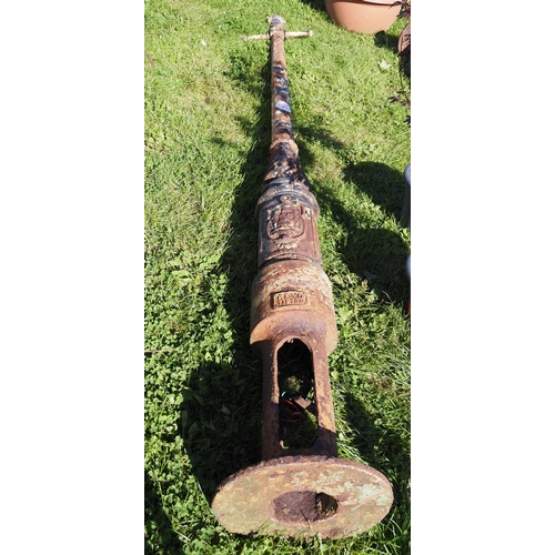 256 - Cast iron lamp post 11ft