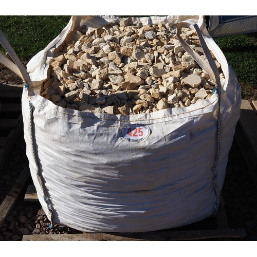 425 - Cotswold stone chippings