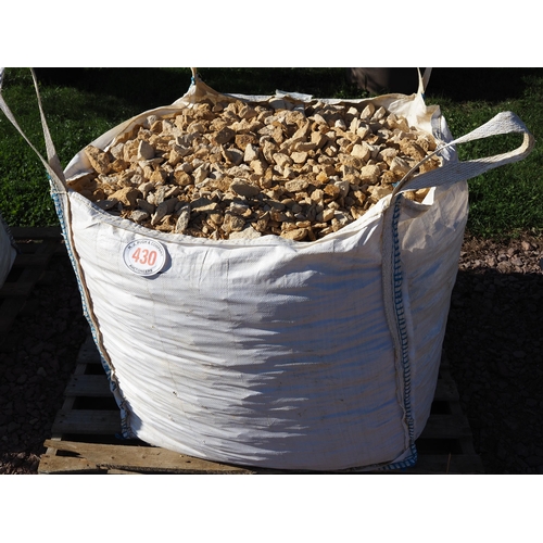 430 - Cotswold stone chippings