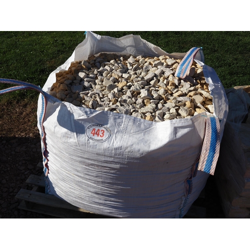443 - Cotswold stone chippings