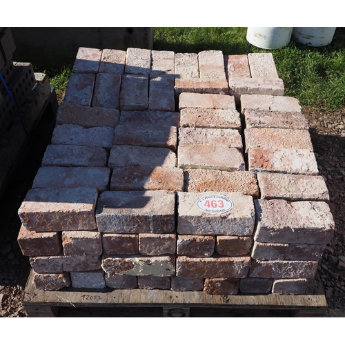463 - Pallet of red bricks