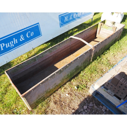 466 - Galvanised riveted trough 8ft