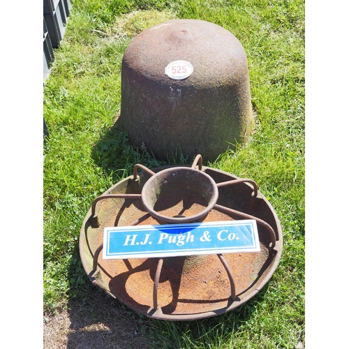 525 - Cast iron cauldron and pig feeder AF