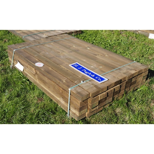 1251 - Timber boards 1.4m x95x45 - 50