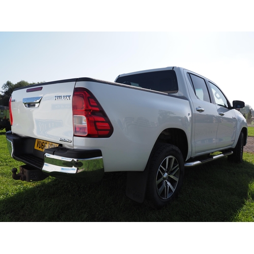 1651 - Toyota Hilux Invincible automatic double cab pickup, 50,979 genuine miles, 2393cc, very tidy, no kno... 