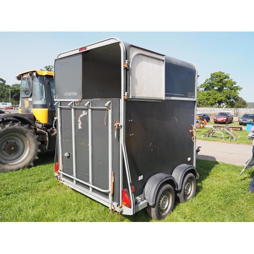 1721 - Pullman 2003 XL horsebox