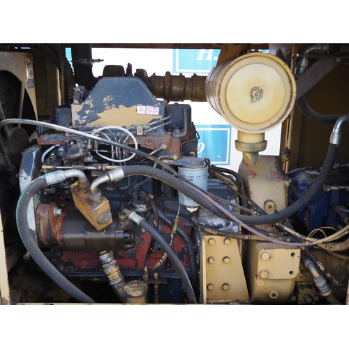 1732 - Trencor Jetco 460 chain tracked trencher, showing 2932 hours, runs and drives. Key in office