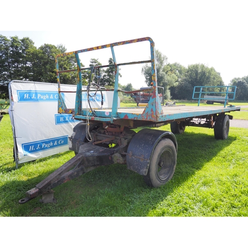 1733 - Artic bale trailer with triples 24ft