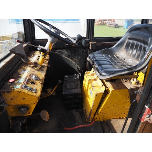 1759 - Thwaites Alldig 100 digger. Run and drives, 3 in 1 front bucket together with rear back actor arm an... 