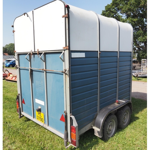 1799 - Wessex trailer horsebox 10 x 5ft