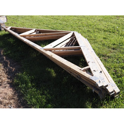 1339 - Roof trusses 5.6m - 9