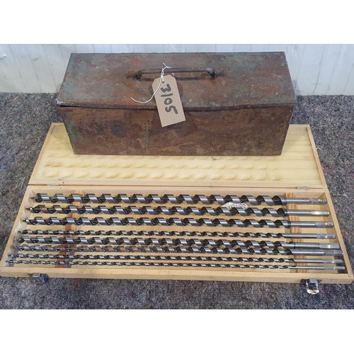 1116 - Fordson tool box and drill bits