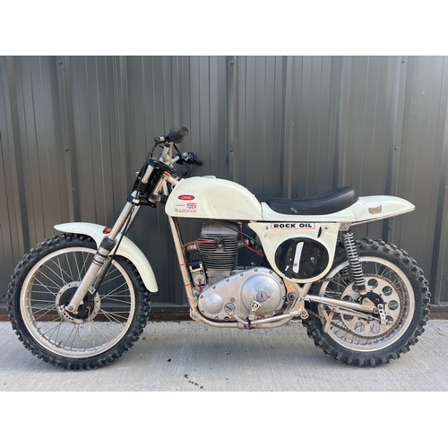 1000 - Jawa Metisse 2 valve scrambler. 1964/5. 500cc
Runs and rides, comes with Quaife gearbox.
No docs