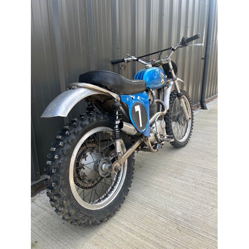 1002 - Cheney BSA scrambler. 1963/4. 500cc.
Runs and rides, recently raced.
No docs