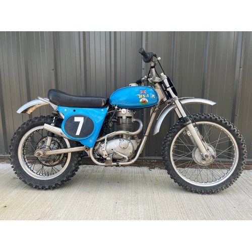 1002 - Cheney BSA scrambler. 1963/4. 500cc.
Runs and rides, recently raced.
No docs