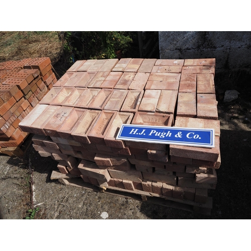 106 - Pallet of red London bricks