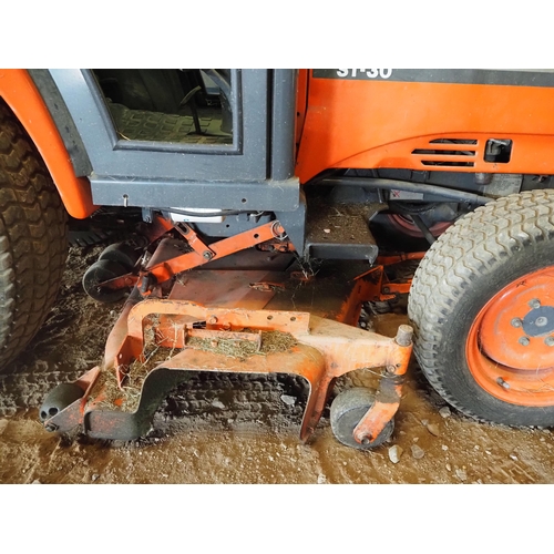 338 - Kubota ST30 commercial mower with collector. Showing 2959 hours.  Runs and drives.  Keys