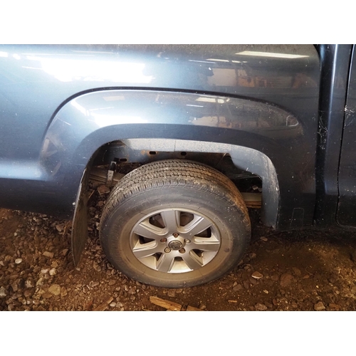 339 - VW Amarok 4 motion TDI twin cab pick up truck. Last MOT Oct 2020, less than 12,000 miles then. No ke... 