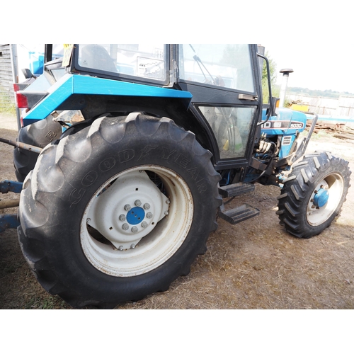 342 - Ford 5030 Synchro shuttle 4wd tractor. Showing 3061 hours. C/w McConnel 055 front end loader. Runs a... 