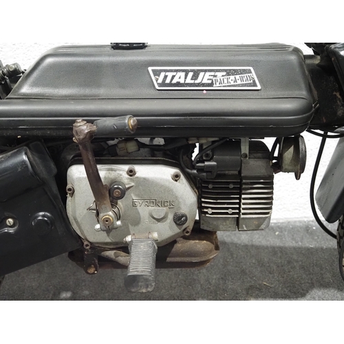 1043 - Italjet Pack-A-Way moped. 
Engine turns over with compression
No docs