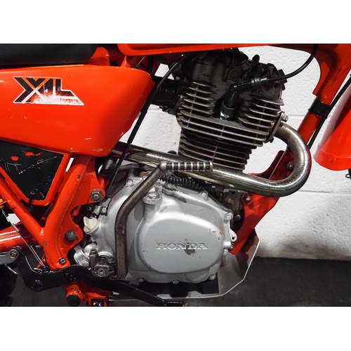 1054 - Honda XL185S enduro motorcycle. 1980. 180cc
Engine No. L185E5102300
Runs and rides well. 
Reg. CTP 3... 