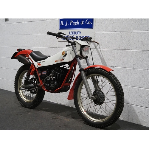 1056 - Montesa Cota 123 trials motorcycle. 125cc.
Frame No. 2812815.
Engine No. 2812815.
Runs and rides, la... 