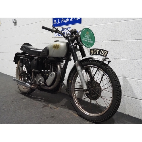 889 - AJS Model 18 motorcycle. 1949. 499cc. 
Frame No. 45981
Engine No. 11872B
Runs and rides. The origina... 