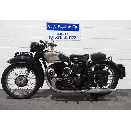 836 - Royal Enfield J2 motorcycle, 1948, 500cc
Frame no. J4281
Engine no. J4281
Runs and rides, was regula... 