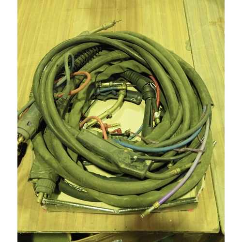 118 - Mig welder pipes, torch, spares