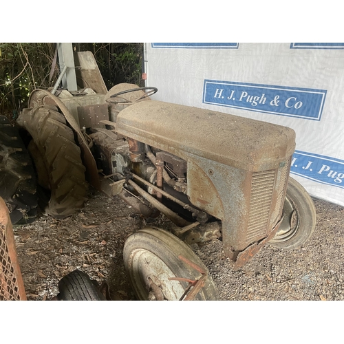 295 - Ferguson TEO 20 vineyard tractor, petrol, sn TEC 160599. barn stored, quite original