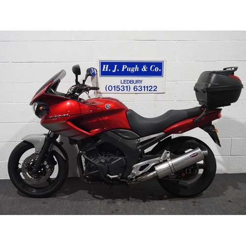 1077 - Yamaha TDM twin 900 motorcycle. 2010. 897cc. 
Runs and rides. MOT until 11/06/24, comes with history... 