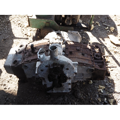 328 - Jowett engine for restoration