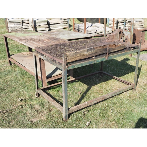 502 - Steel work benches 3