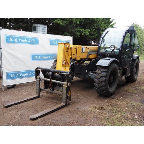 520 - Haulotte HTL 3510 telehandler. 2013. showing only1200 Hours, c/w bucket and pallet tines. HD tyres 1... 