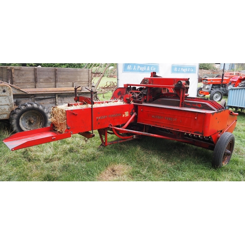 534 - Massey Ferguson 703 baler. Working order