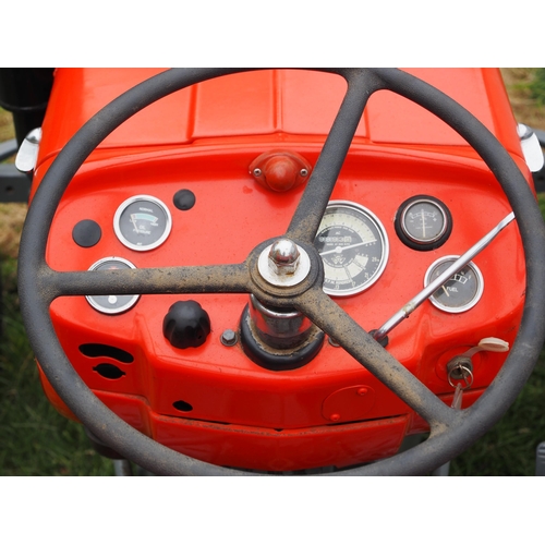 536 - Massey Ferguson 135 tractor. Older restoration, lights need rewiring, runs and drives well