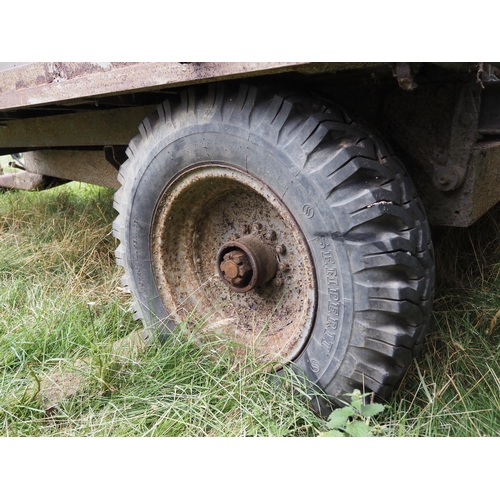 540 - Ferguson 3 ton tipping trailer with grain sides, bale extensions and triples