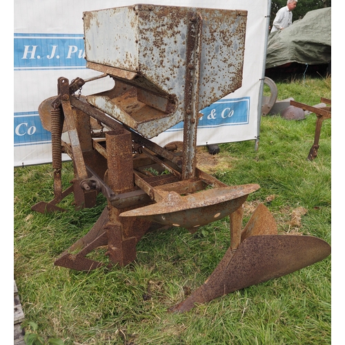 542 - Ferguson potato planter with bell and badges