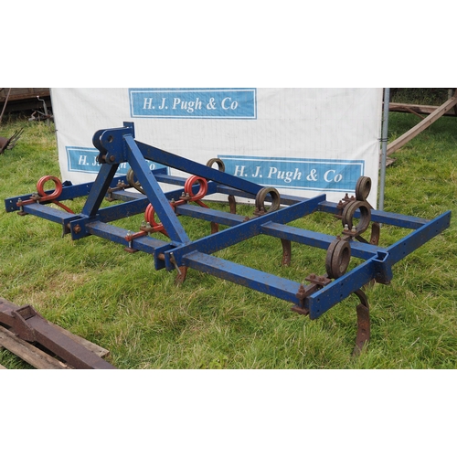 557 - Spring tine cultivator