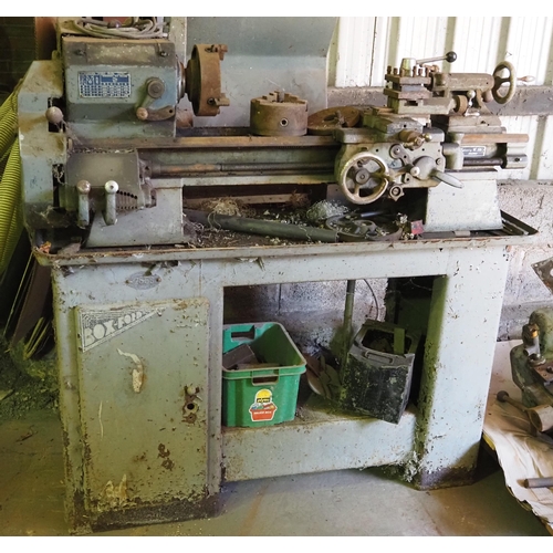 89 - Boxford metal work lathe, geared, screw cutters, chucks