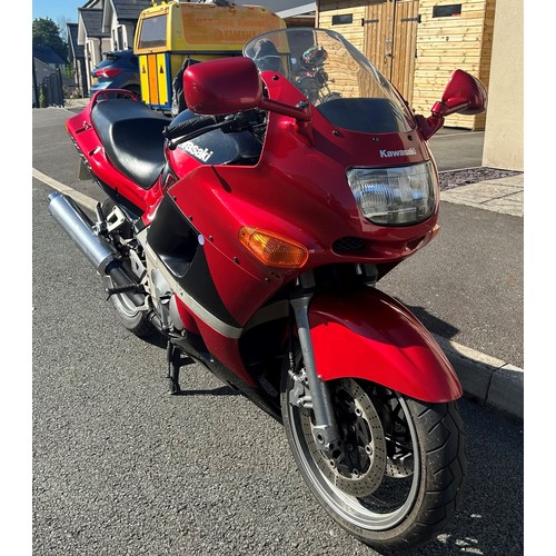1087 - Kawasaki ZZR600 motorcycle. 2001. 599cc.
Runs and rides. Has been in storage for some time but has b... 