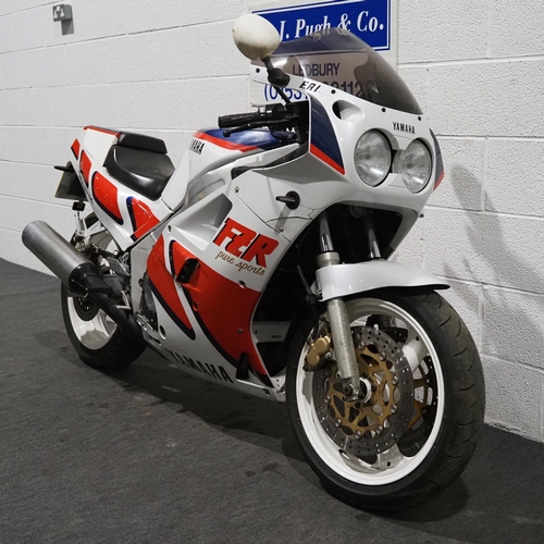 1088 - Yamaha FZR 750R Genesis motorcycle. 1998. 750cc
Runs and rides. MOT until 31/7/24. Imported.
Reg. E6... 