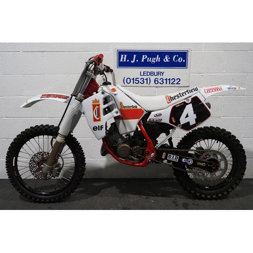 1089 - Suzuki RM 125 motocross bike. 1989. 
Runs and rides but will need running in and recommissioning. 
T... 