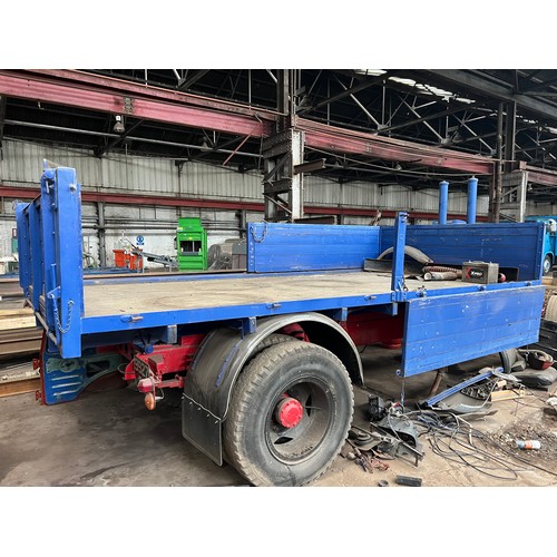 216 - Early Bedford TK lorry project 1963, comes with refurbished and old cab. Known as a 'Cats Whiskers' ... 